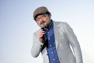 白石晃士監督、映画『不能犯』初日舞台挨拶に登壇