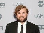 ハーレイ・J・オスメント、あわや警察沙汰　飛行機に乗り遅れ搭乗ゲートで公序を乱す
