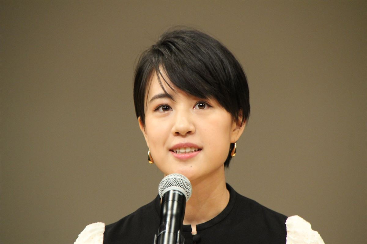 新垣結衣、ブルーリボン賞「皆さんに恩返しができた」 阿部サダヲは来年司会に不安