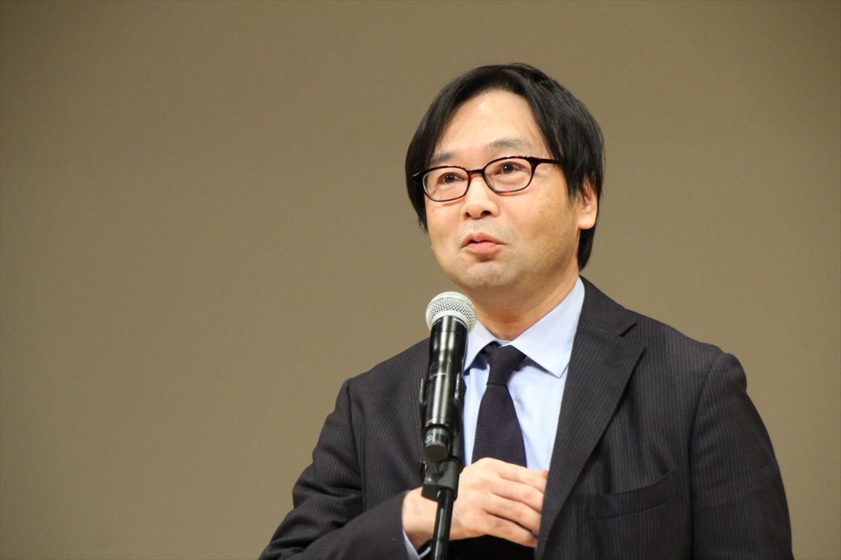新垣結衣、ブルーリボン賞「皆さんに恩返しができた」 阿部サダヲは来年司会に不安
