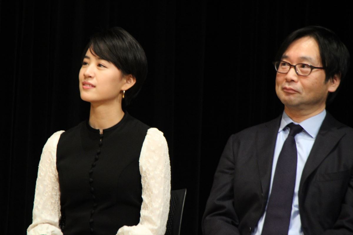新垣結衣、ブルーリボン賞「皆さんに恩返しができた」 阿部サダヲは来年司会に不安