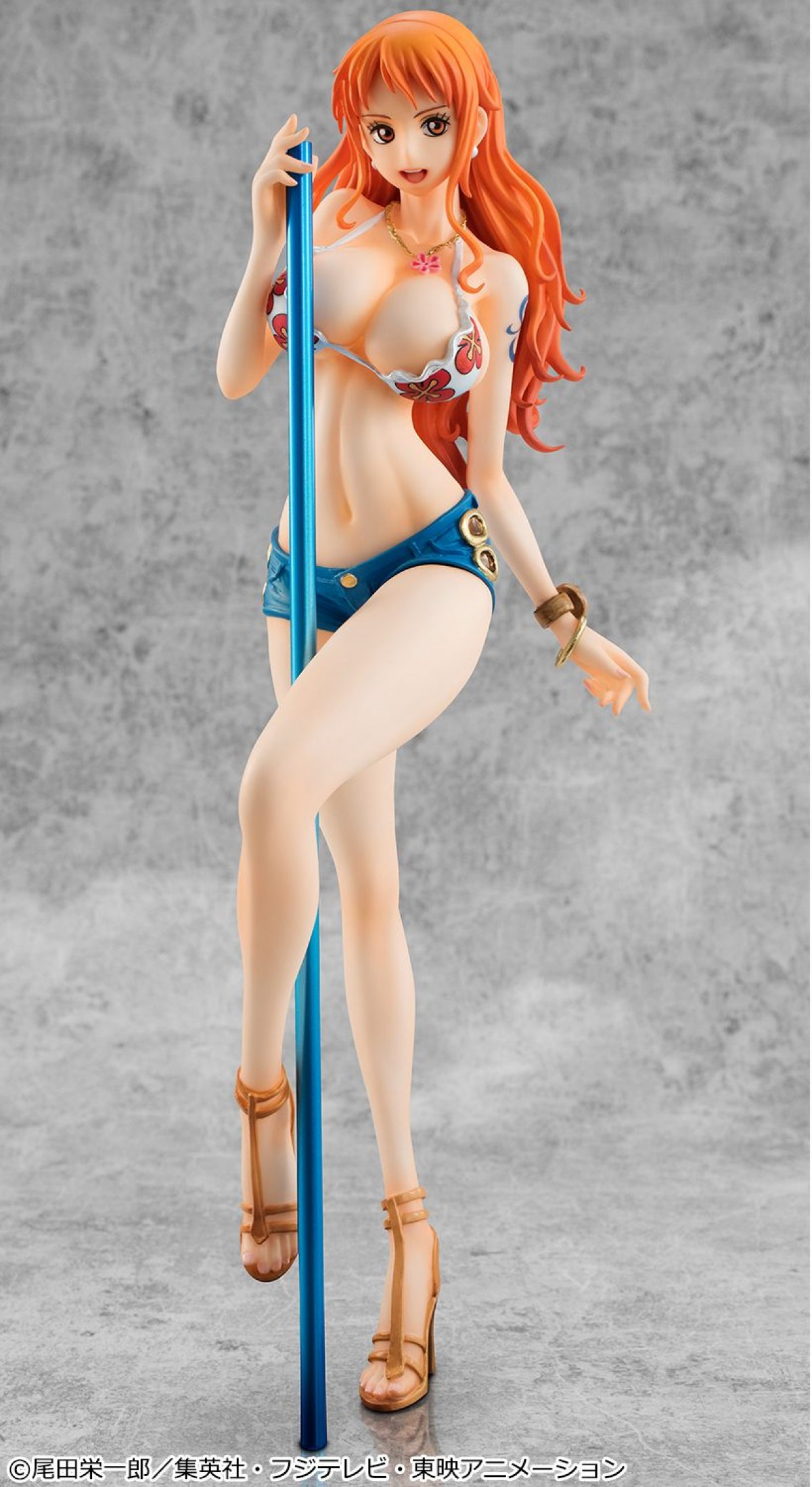 『ワンピース』ナミ、“目のやり場に困る”ビキニ＆ホットパンツ姿で立体化