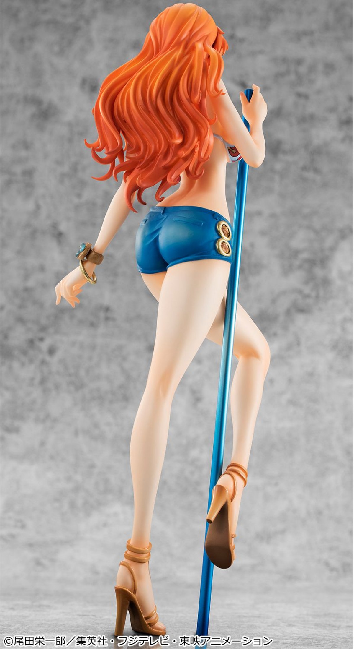 『ワンピース』ナミ、“目のやり場に困る”ビキニ＆ホットパンツ姿で立体化