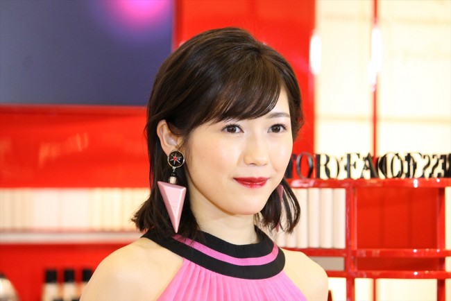 渡辺麻友「GIORGIO ARMANI beauty 阪急うめだ本店 オープニングセレモニー」　20180214