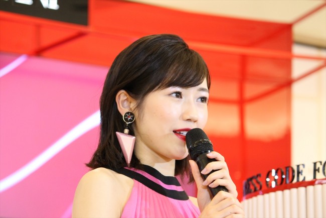 渡辺麻友「GIORGIO ARMANI beauty 阪急うめだ本店 オープニングセレモニー」　20180214