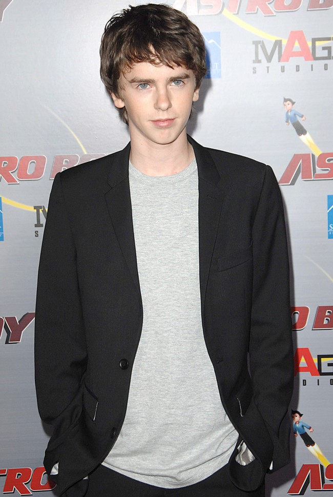 フレディ・ハイモア、Freddie Highmore