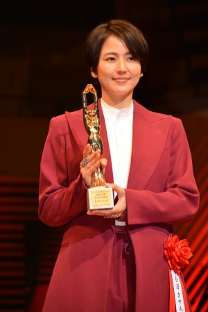 長澤まさみ、「第72回毎日映画コンクール」表彰式に登壇