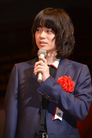 菅田将暉、「第72回毎日映画コンクール」表彰式に登壇