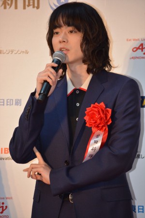 菅田将暉、「第72回毎日映画コンクール」表彰式に登壇