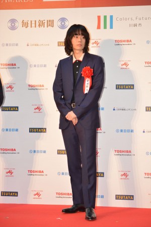菅田将暉、「第72回毎日映画コンクール」表彰式に登壇