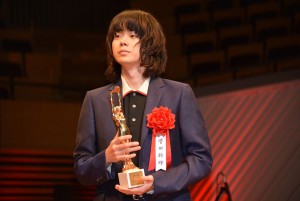 菅田将暉、「第72回毎日映画コンクール」表彰式に登壇