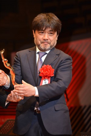 岸善幸監督、「第72回毎日映画コンクール」表彰式に登壇