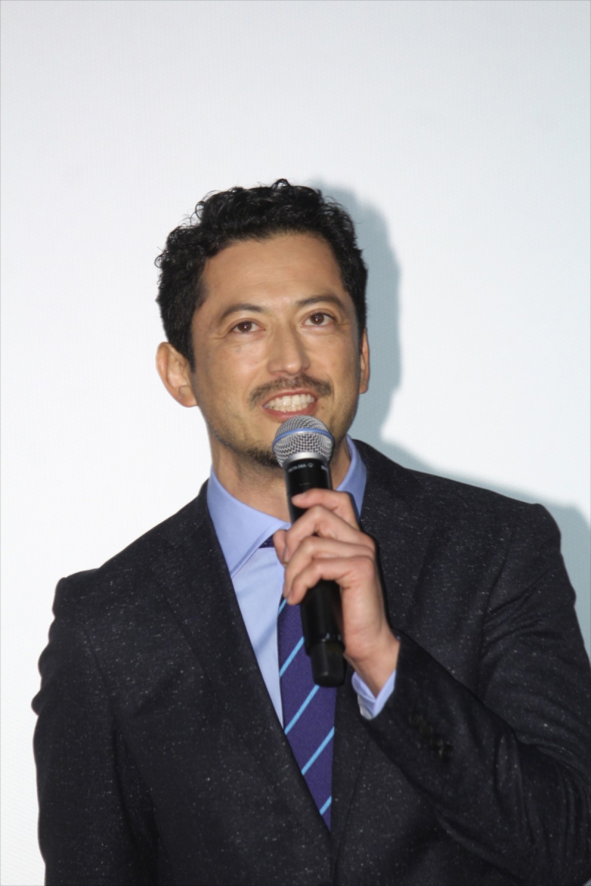 福山雅治、撮影で“実弾を使いたい”というジョン・ウー監督に「スケール感がすごい」