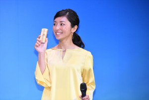 片岡安祐美、アネッサ新CM・新製品発表会にて