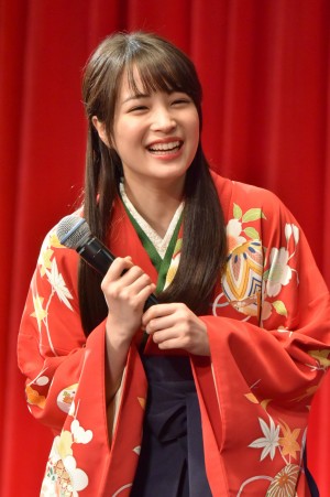 広瀬すず、『ちはやふる‐結び‐』完成披露試写会舞台挨拶に登壇