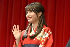 広瀬すず、『ちはやふる‐結び‐』完成披露試写会舞台挨拶に登壇