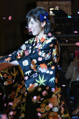 松岡茉優、『ちはやふる‐結び‐』完成披露試写会舞台挨拶に登壇