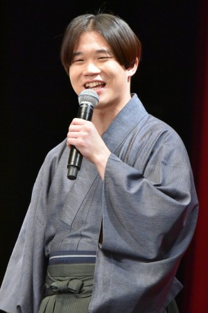 矢本悠馬、『ちはやふる‐結び‐』完成披露試写会舞台挨拶に登壇