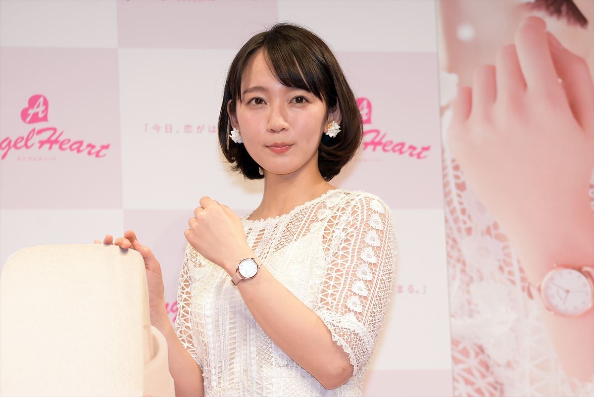 吉岡里帆、事務所の後輩が「すごく可愛くってプレゼントを贈りたい」と笑顔