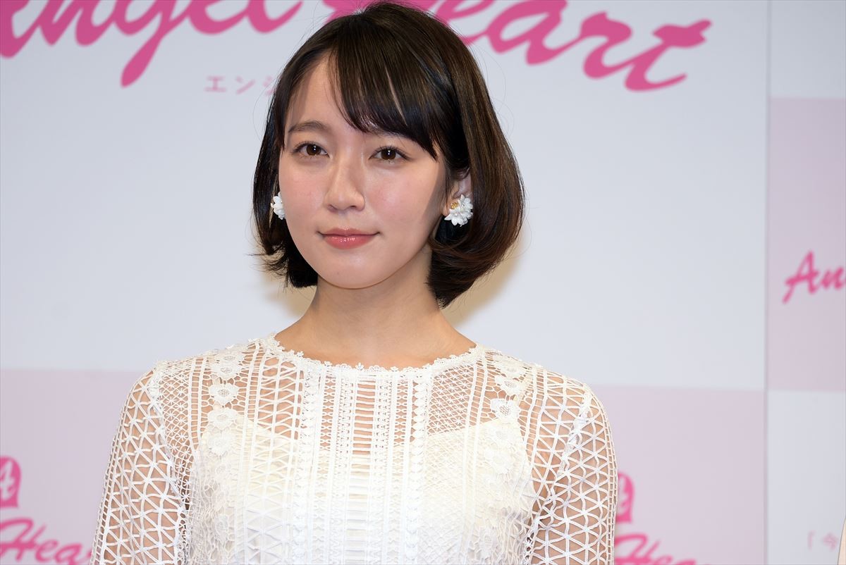 吉岡里帆、事務所の後輩が「すごく可愛くってプレゼントを贈りたい」と笑顔