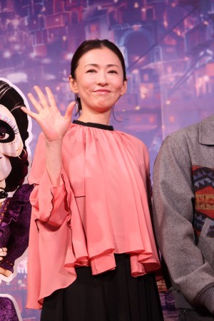 松雪泰子、映画『リメンバー・ミー』来日イベントに登壇