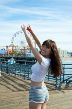 浅川梨奈写真集『NANA』より