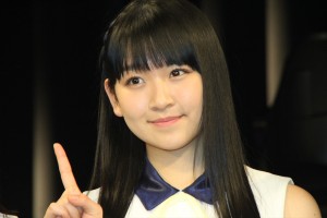 小野瑞歩、『つばきファクトリーワンマンLIVE～First Blossom～』囲み取材に登場