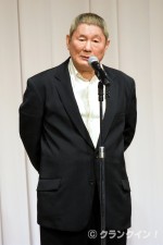 「第27回 東京スポーツ映画大賞」授賞式に登壇した審査委員長のビートたけし