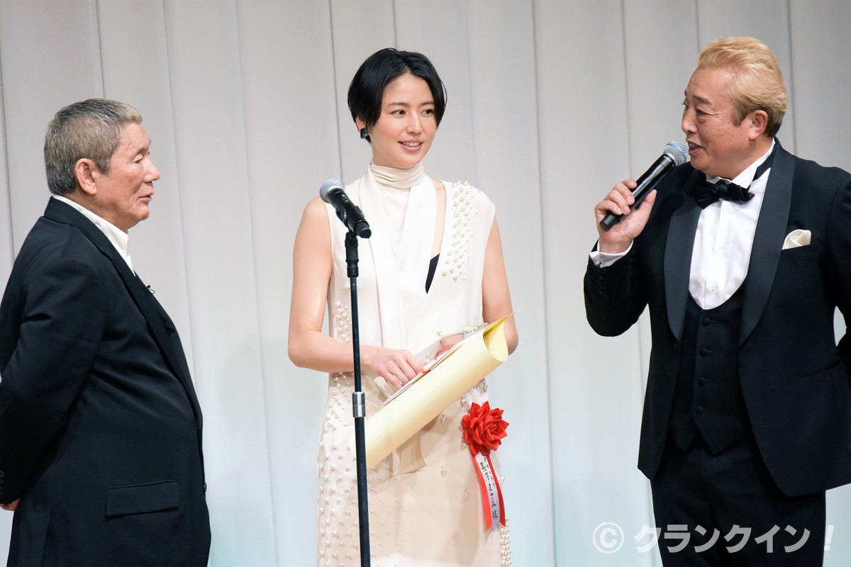ビートたけしら『アウトレイジ』出演陣、大杉漣さんを悼む　香取慎吾は「次は映画で」