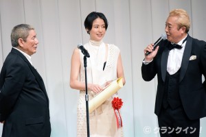 「第27回 東京スポーツ映画大賞」授賞式に登壇した長澤まさみ
