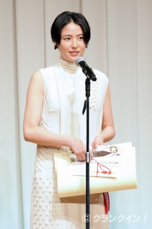 「第27回 東京スポーツ映画大賞」授賞式に登壇した長澤まさみ