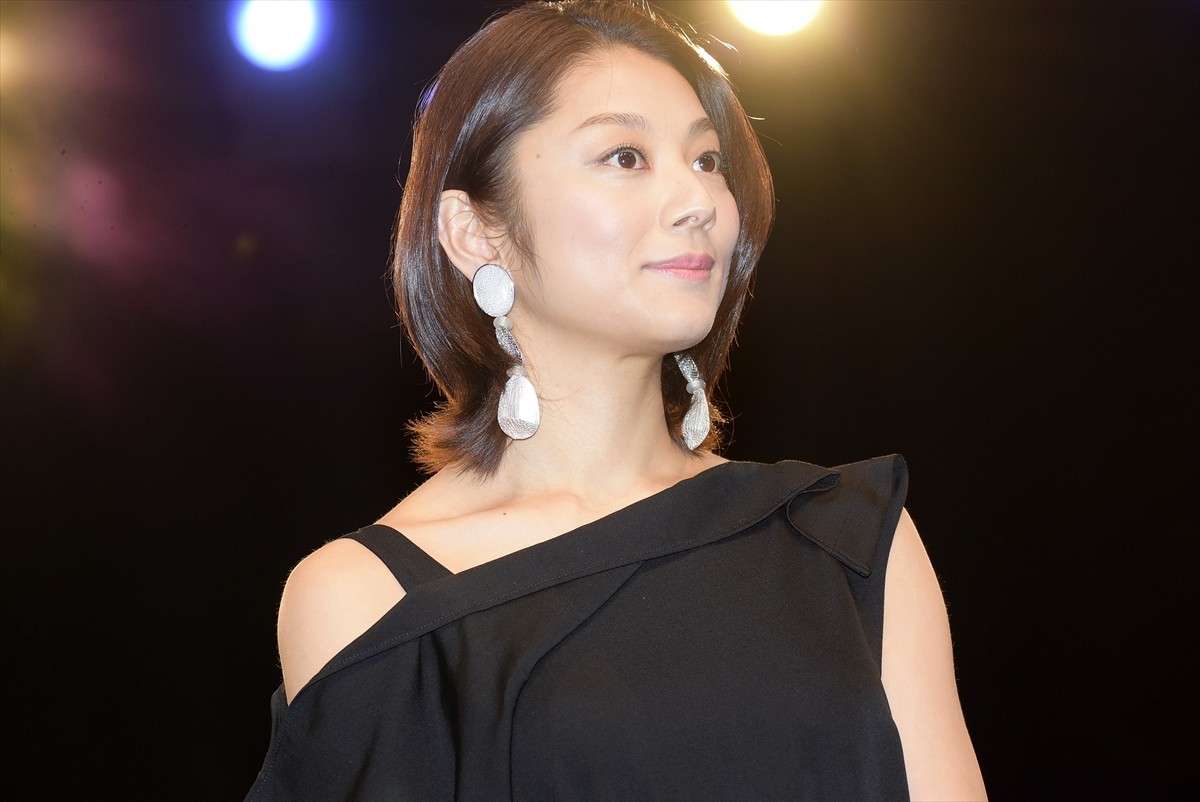 江口洋介のロックな願望が判明！ 小池栄子は秘書？ 新ドラマ『ヘッドハンター』会見
