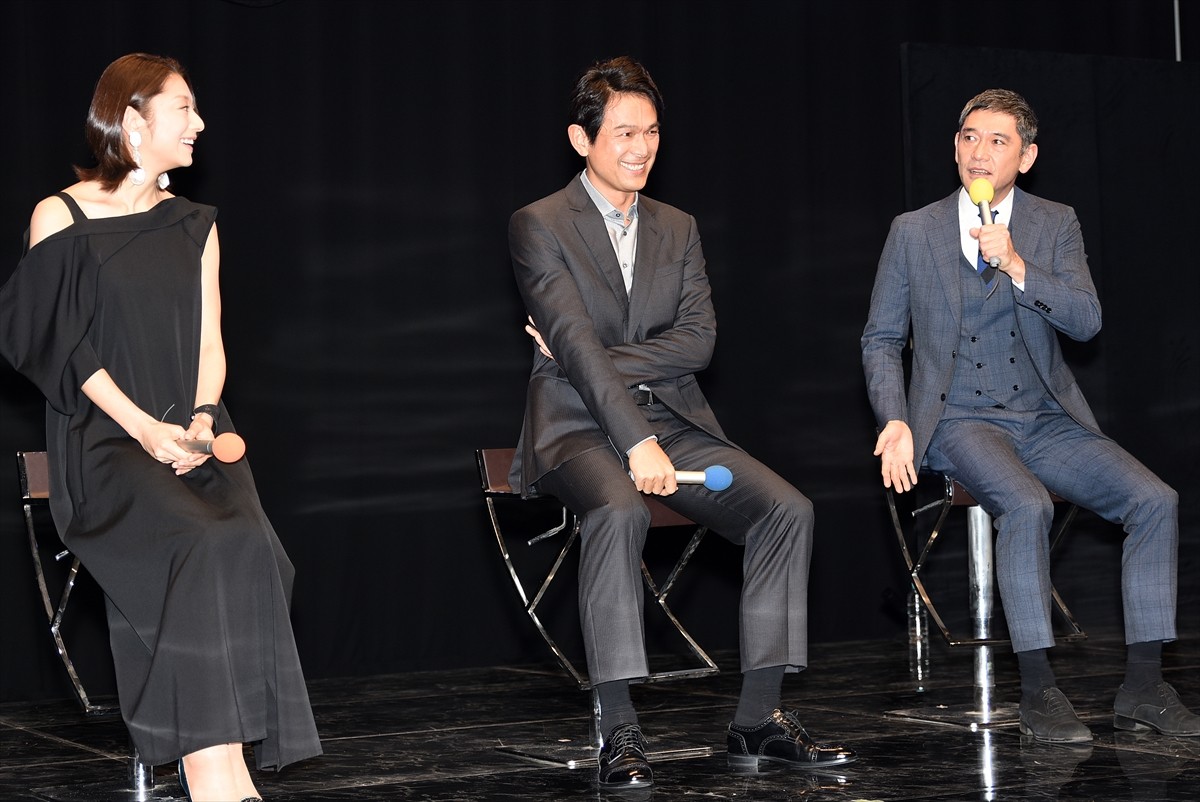 江口洋介のロックな願望が判明！ 小池栄子は秘書？ 新ドラマ『ヘッドハンター』会見