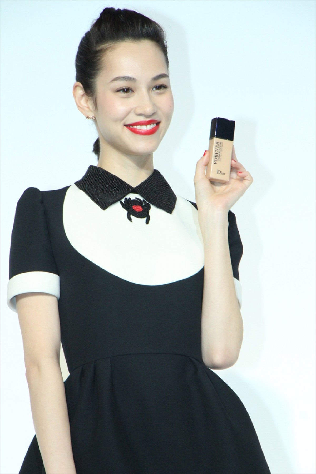 水原希子、ディオール新アンバサダー就任　美の秘けつは「ストレスを溜めないこと」