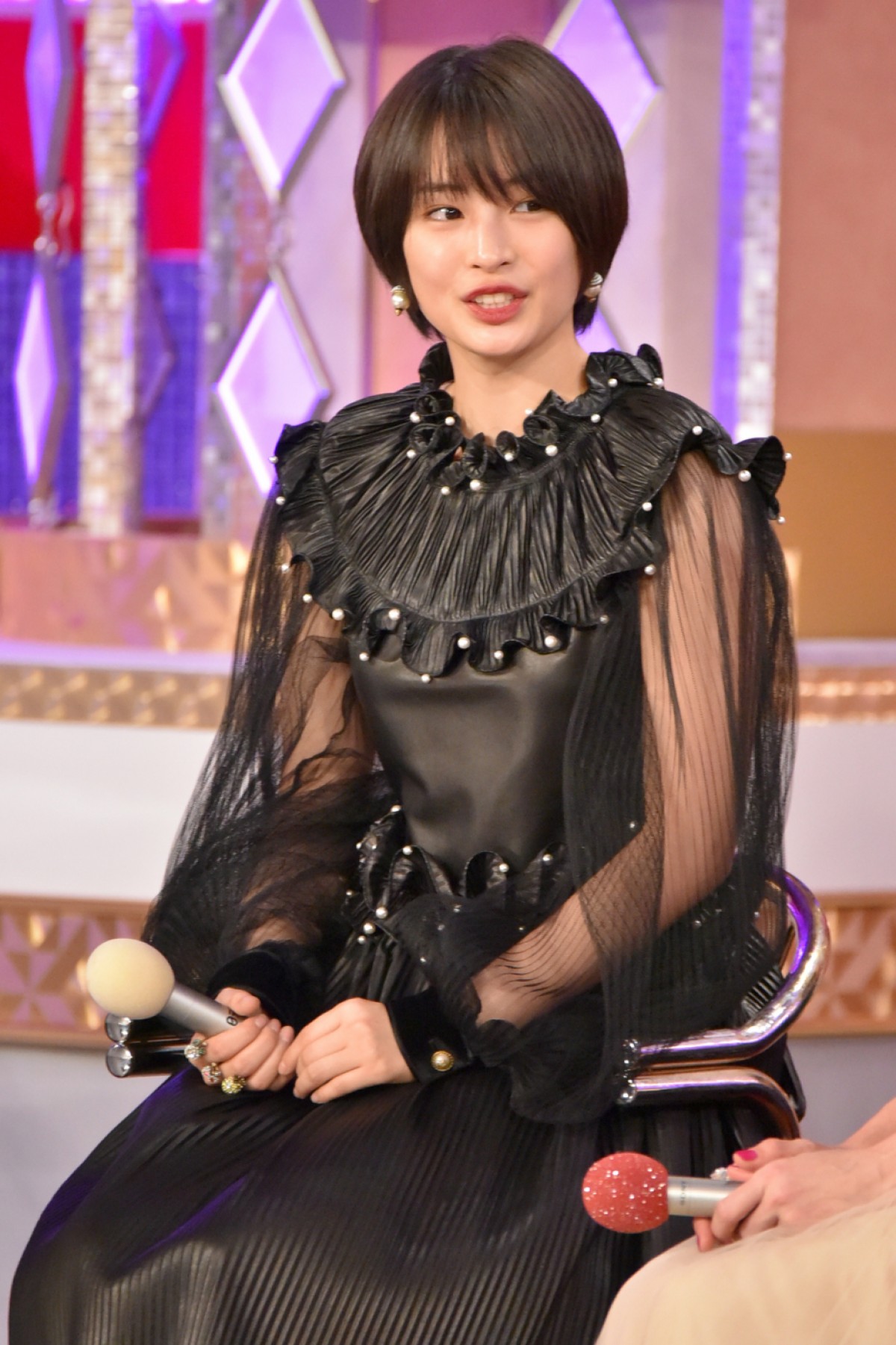 ＜日本アカデミー賞＞広瀬すず、最優秀助演女優賞受賞　是枝監督に感謝