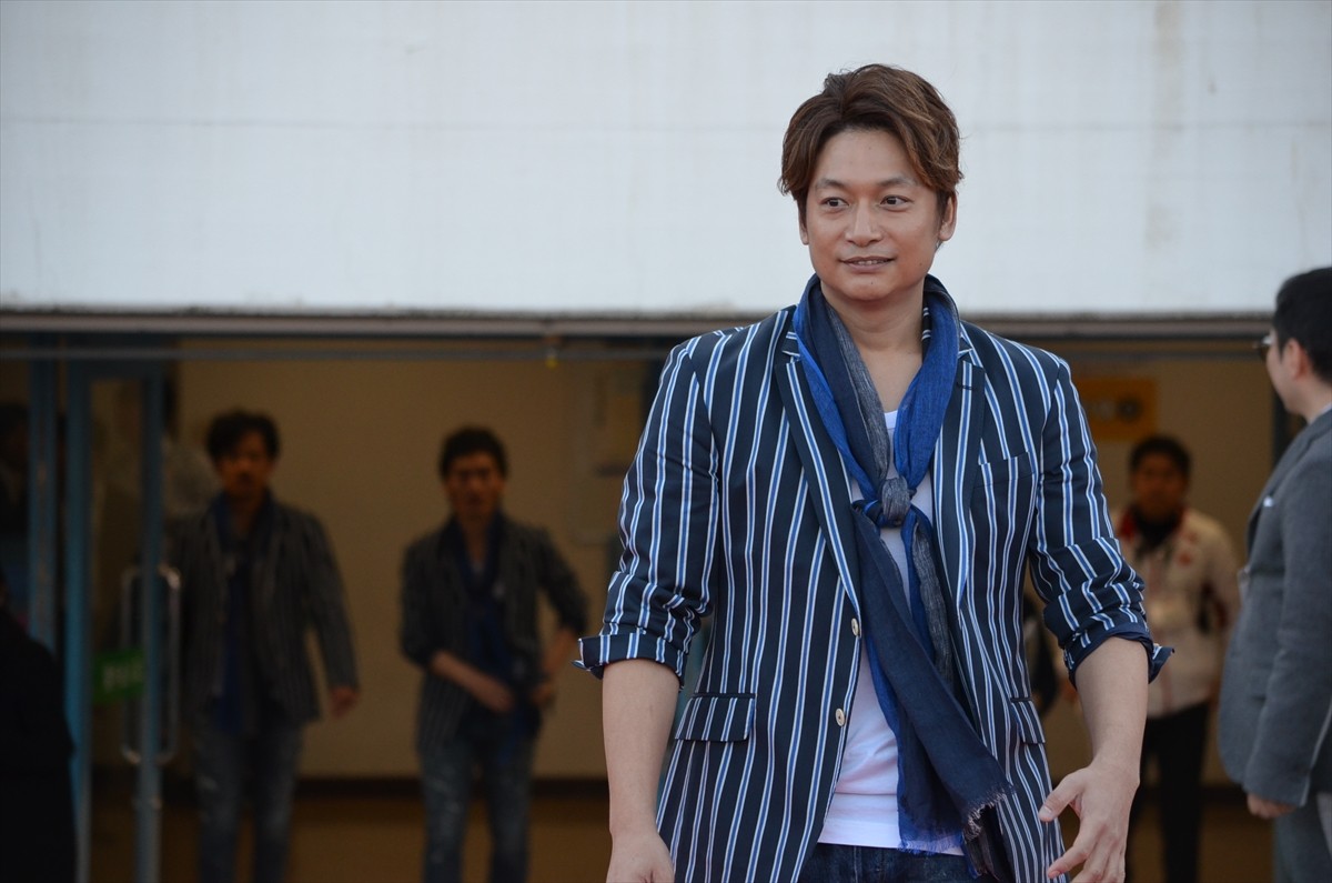 稲垣吾郎、草なぎ剛、香取慎吾、パラスポーツ応援チャリティー曲を『パラ駅伝』で熱唱