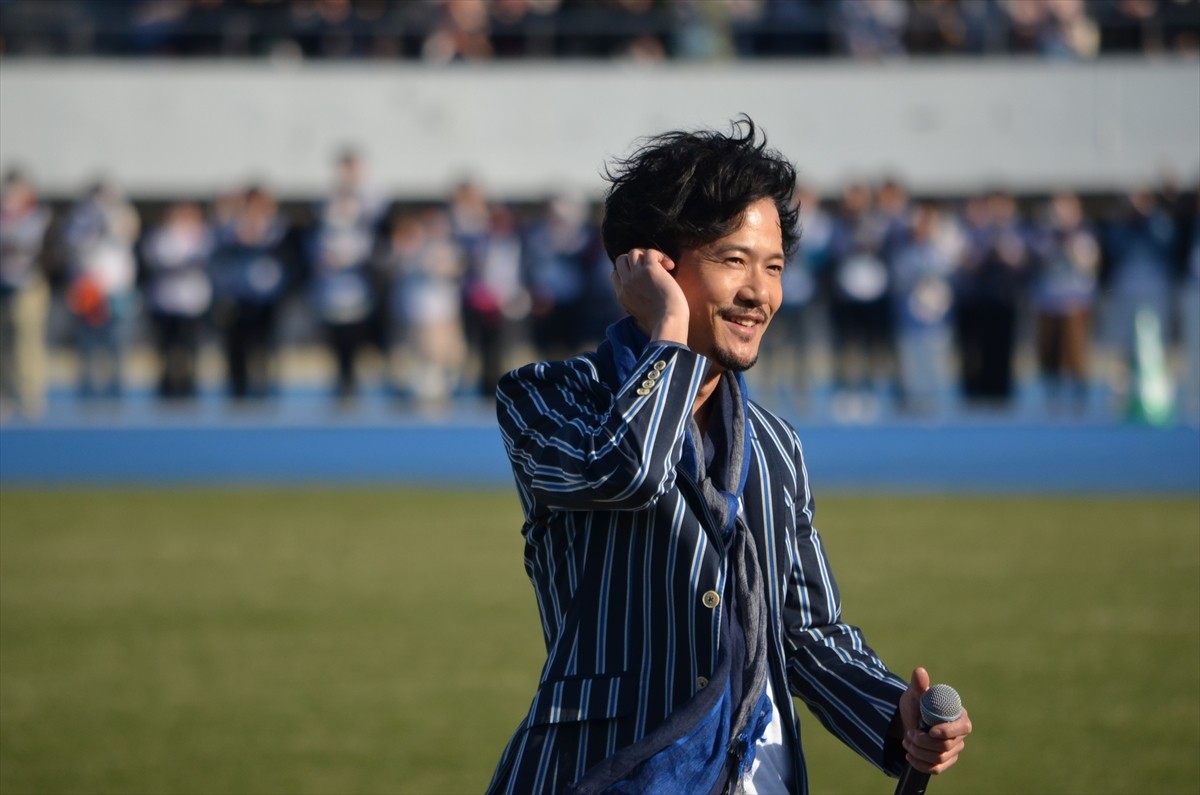 稲垣吾郎、草なぎ剛、香取慎吾、パラスポーツ応援チャリティー曲を『パラ駅伝』で熱唱