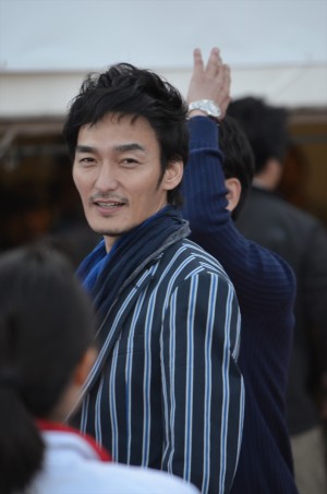 『パラ駅伝 in TOKYO 2018』に登場した草なぎ剛