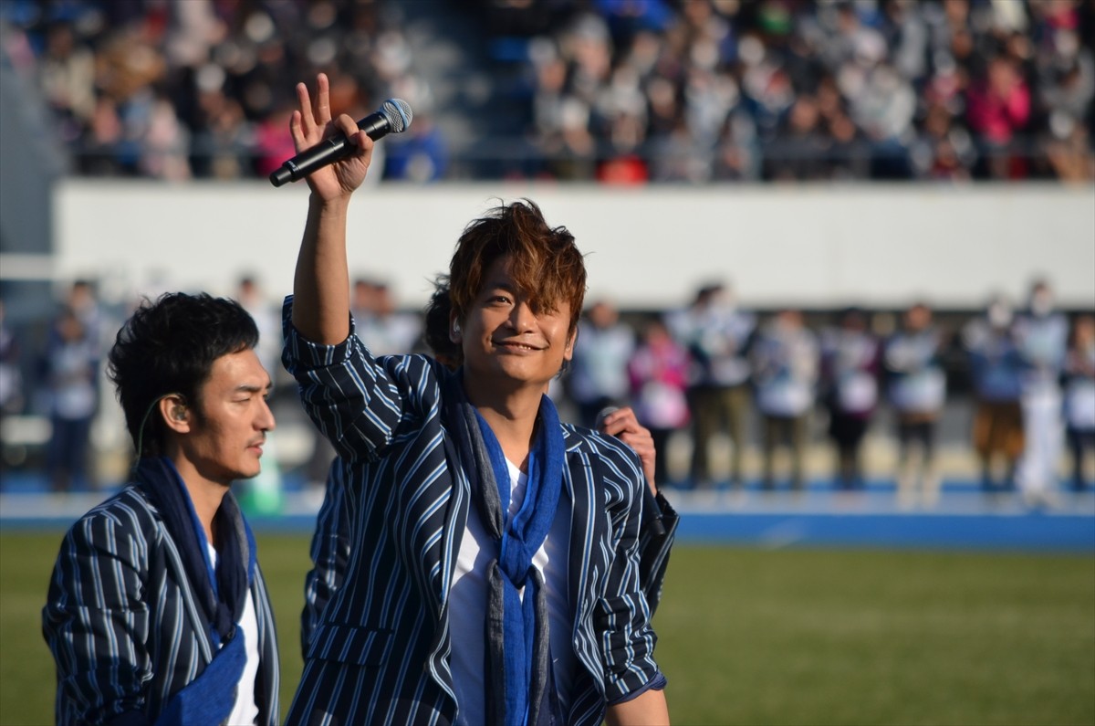 稲垣吾郎、草なぎ剛、香取慎吾、パラスポーツ応援チャリティー曲を『パラ駅伝』で熱唱