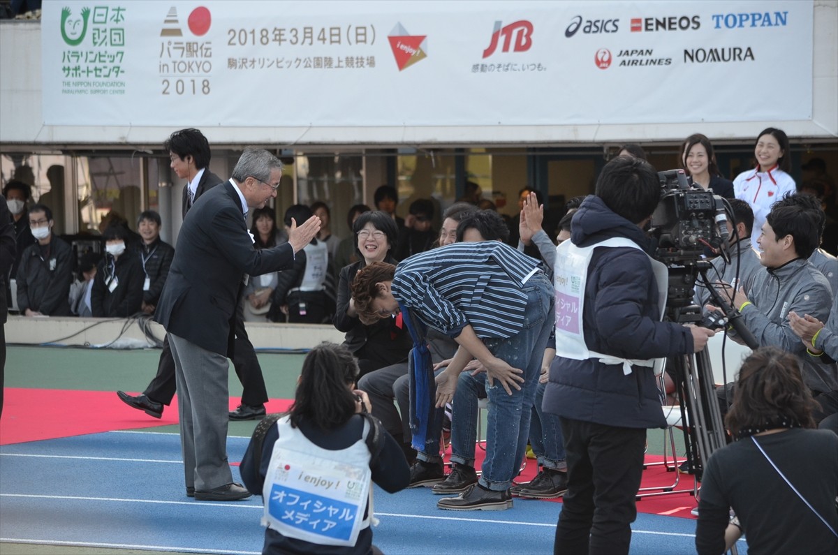稲垣吾郎、草なぎ剛、香取慎吾、パラスポーツ応援チャリティー曲を『パラ駅伝』で熱唱