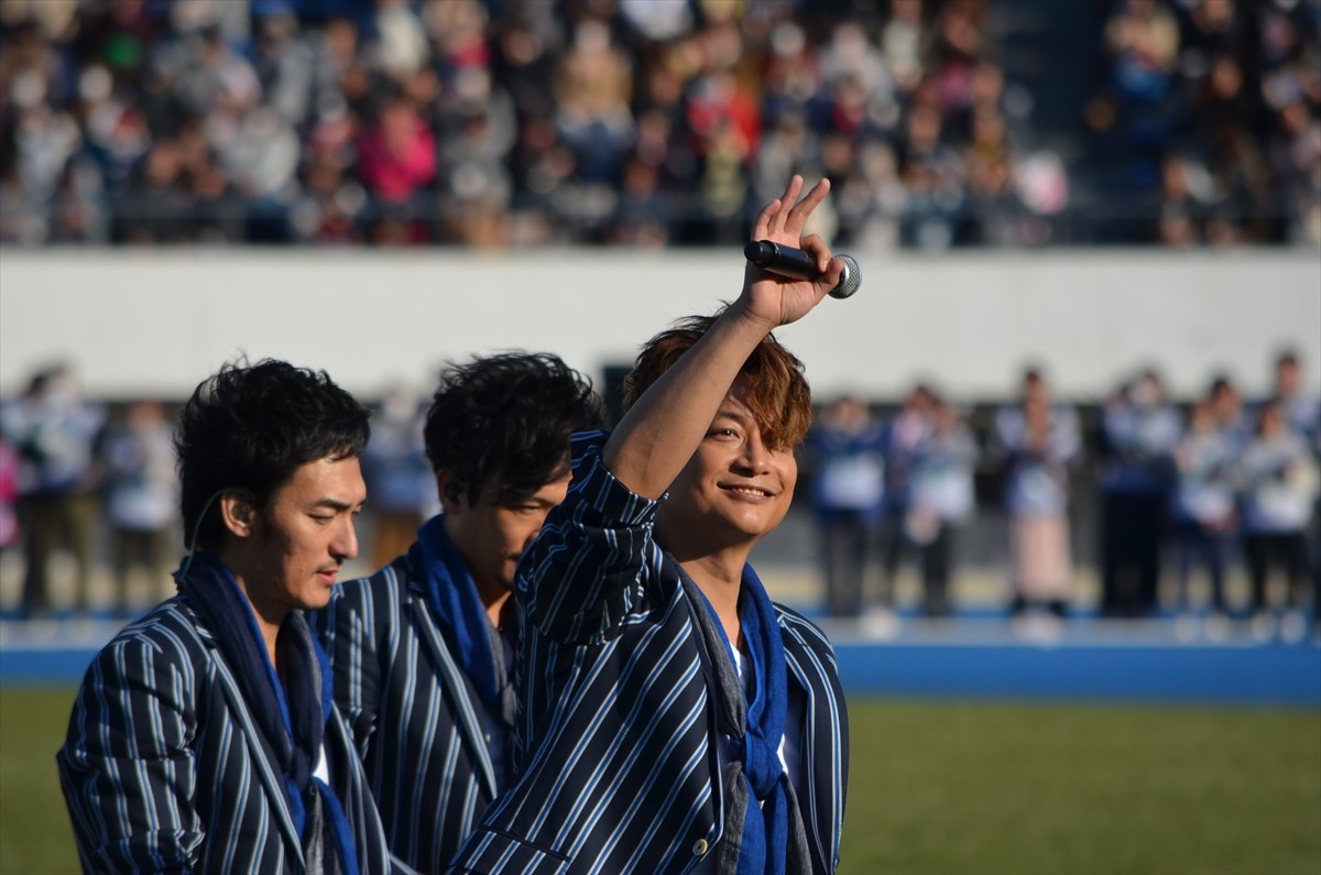 稲垣吾郎、草なぎ剛、香取慎吾、パラスポーツ応援チャリティー曲を『パラ駅伝』で熱唱