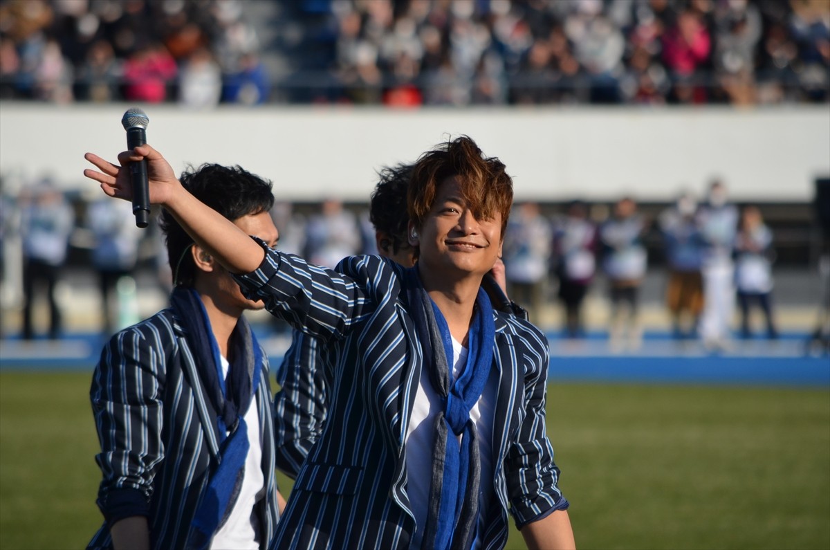 稲垣吾郎、草なぎ剛、香取慎吾、パラスポーツ応援チャリティー曲を『パラ駅伝』で熱唱