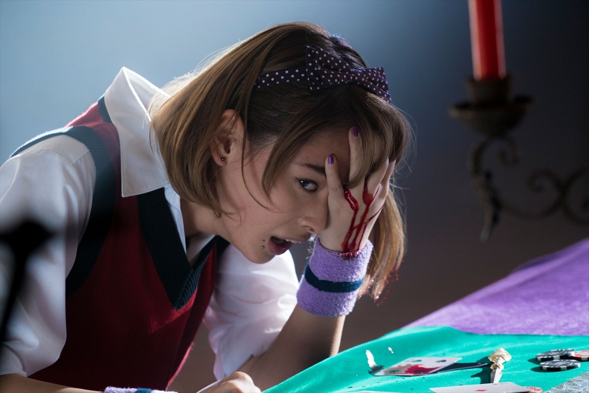 高杉真宙、“無双状態”でハードなアクションを披露 『賭ケグルイ』第8話