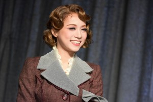 宝塚歌劇 雪組公演 かんぽ生命ドリームシアター ミュージカル・プレイ『凱旋門』 ショー・パッショナブル『Gato Bonito！！』制作発表会に登場した真彩希帆