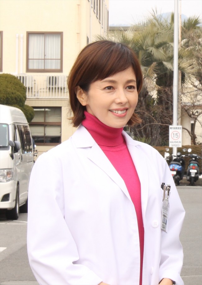 沢口靖子 内藤剛志 科捜研の女 は 友達以上恋人未満 だからこその信頼関係 18年3月11日 写真 エンタメ インタビュー クランクイン