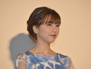 『坂道のアポロン』初日舞台挨拶に登壇した真野恵里菜