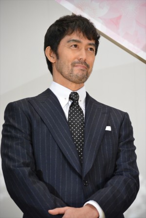 『北の桜守』初日舞台挨拶に登壇した阿部寛