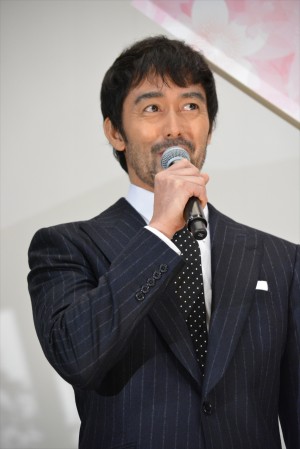 『北の桜守』初日舞台挨拶に登壇した阿部寛