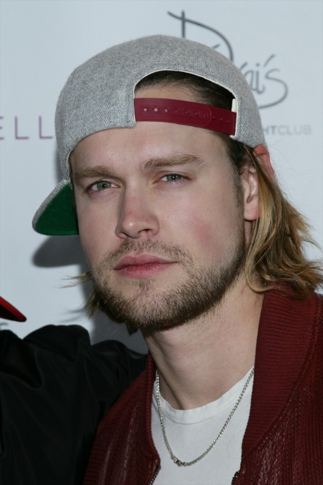 コード・オーバーストリート、Chord Overstreet