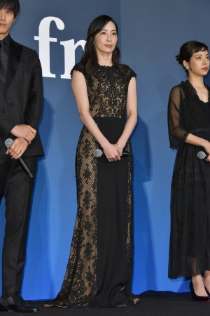 『娼年』完成披露舞台挨拶に登壇した真飛聖